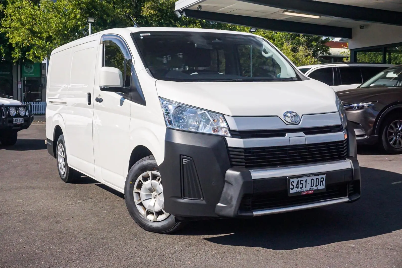 2021 Toyota Hiace Gallery Image 2