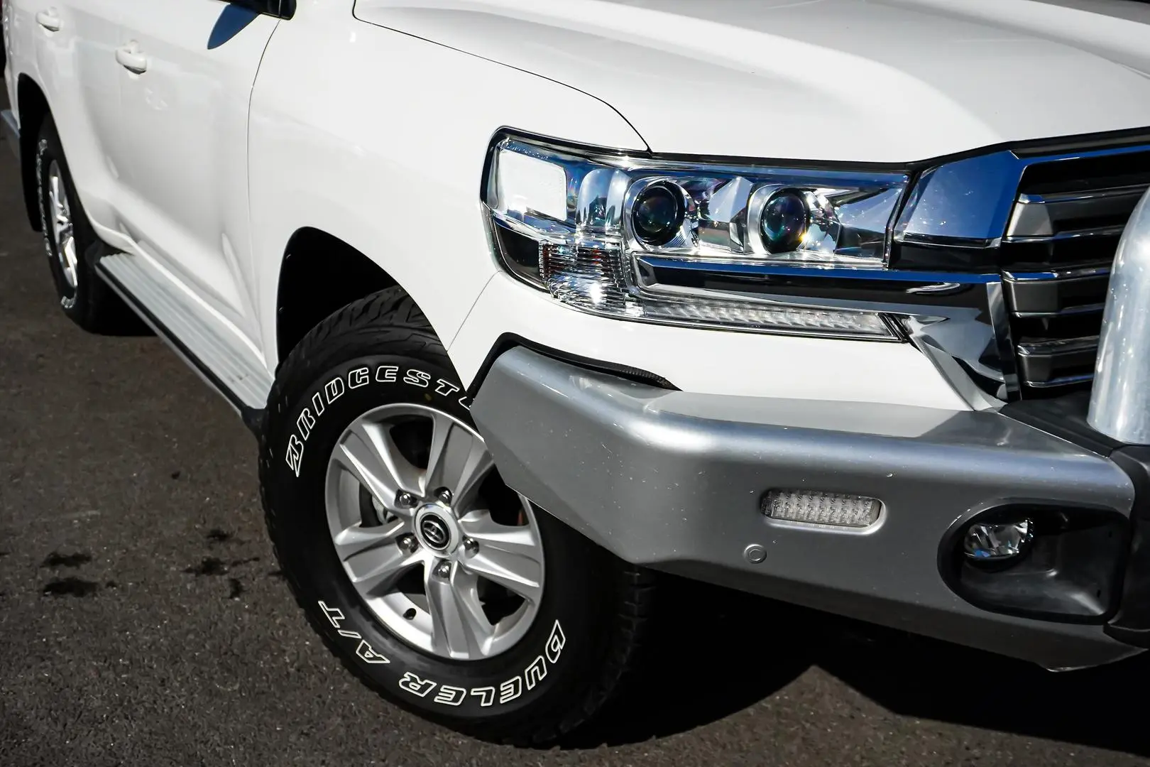 2020 Toyota Landcruiser Gallery Image 11