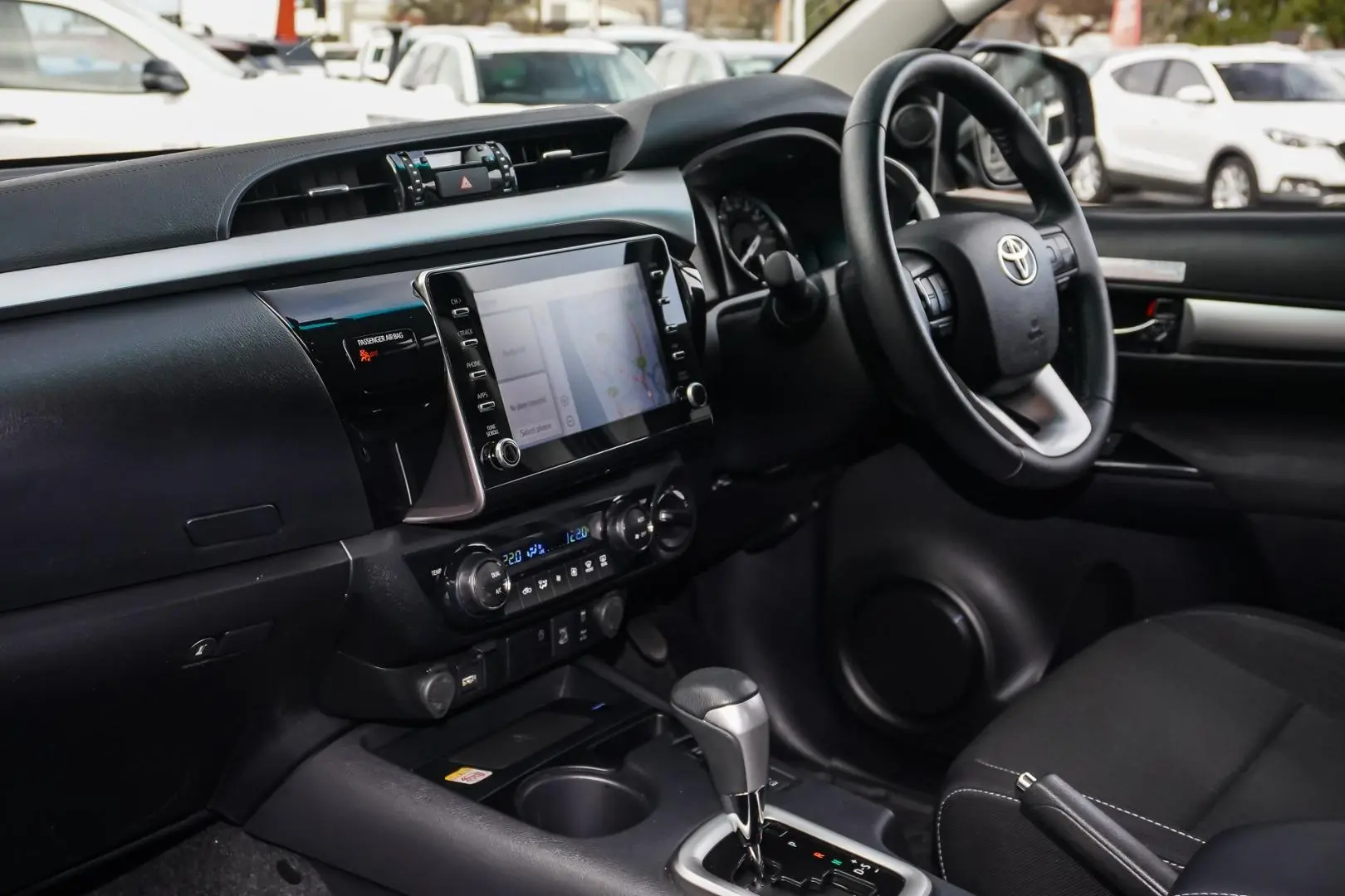 2024 Toyota Hilux Gallery Image 10