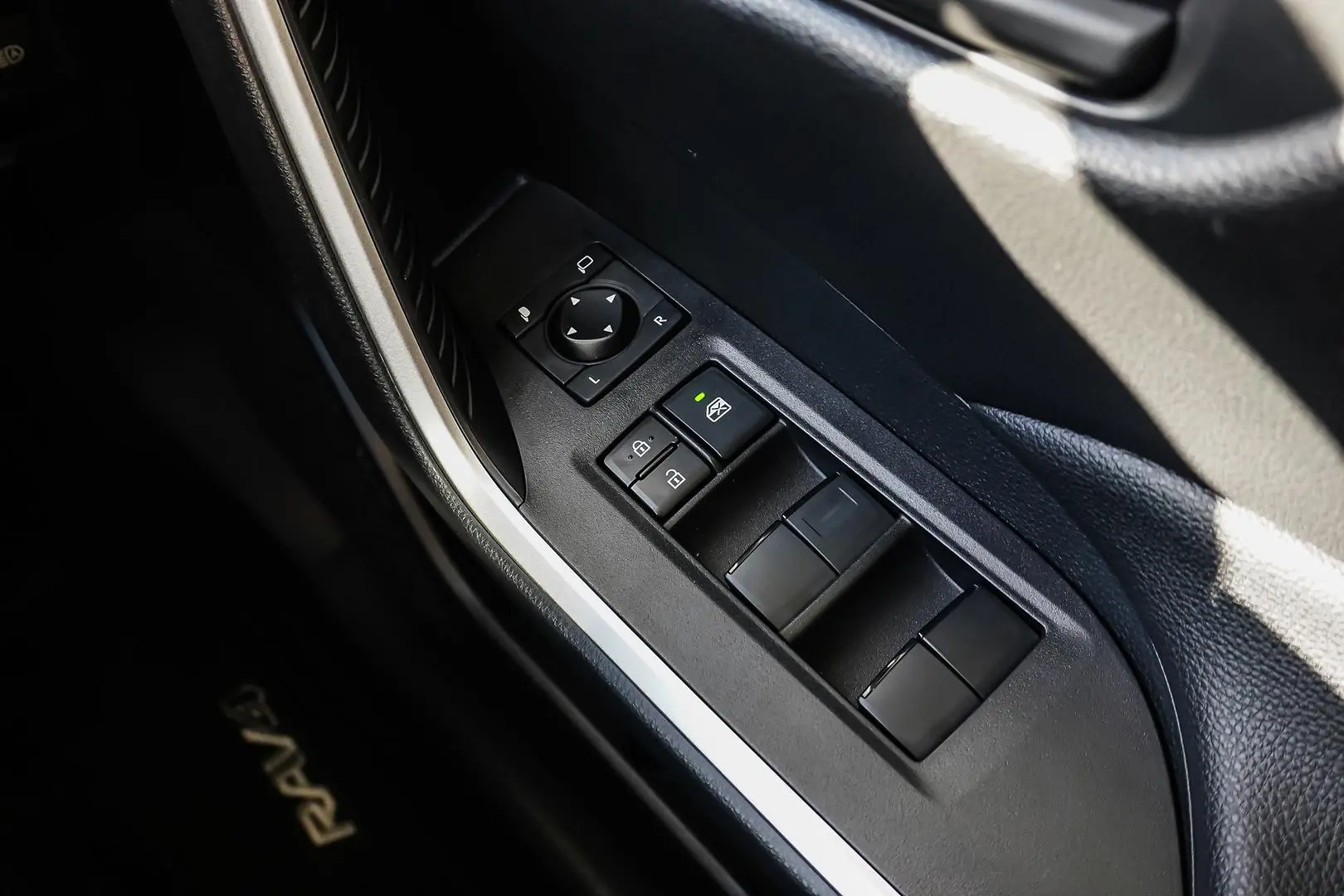 2024 Toyota RAV4 Gallery Image 20