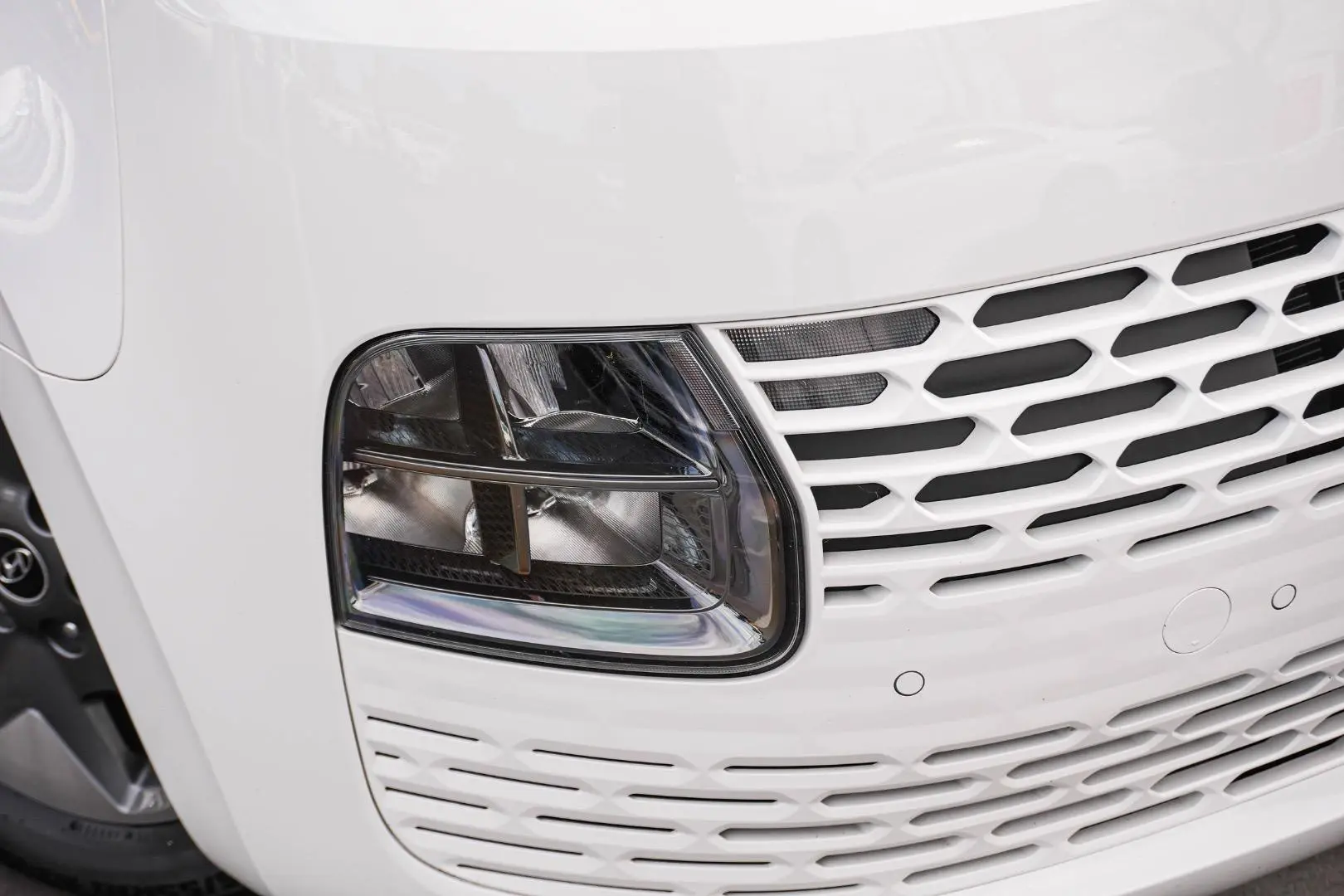 2022 Hyundai STARIA Gallery Image 13