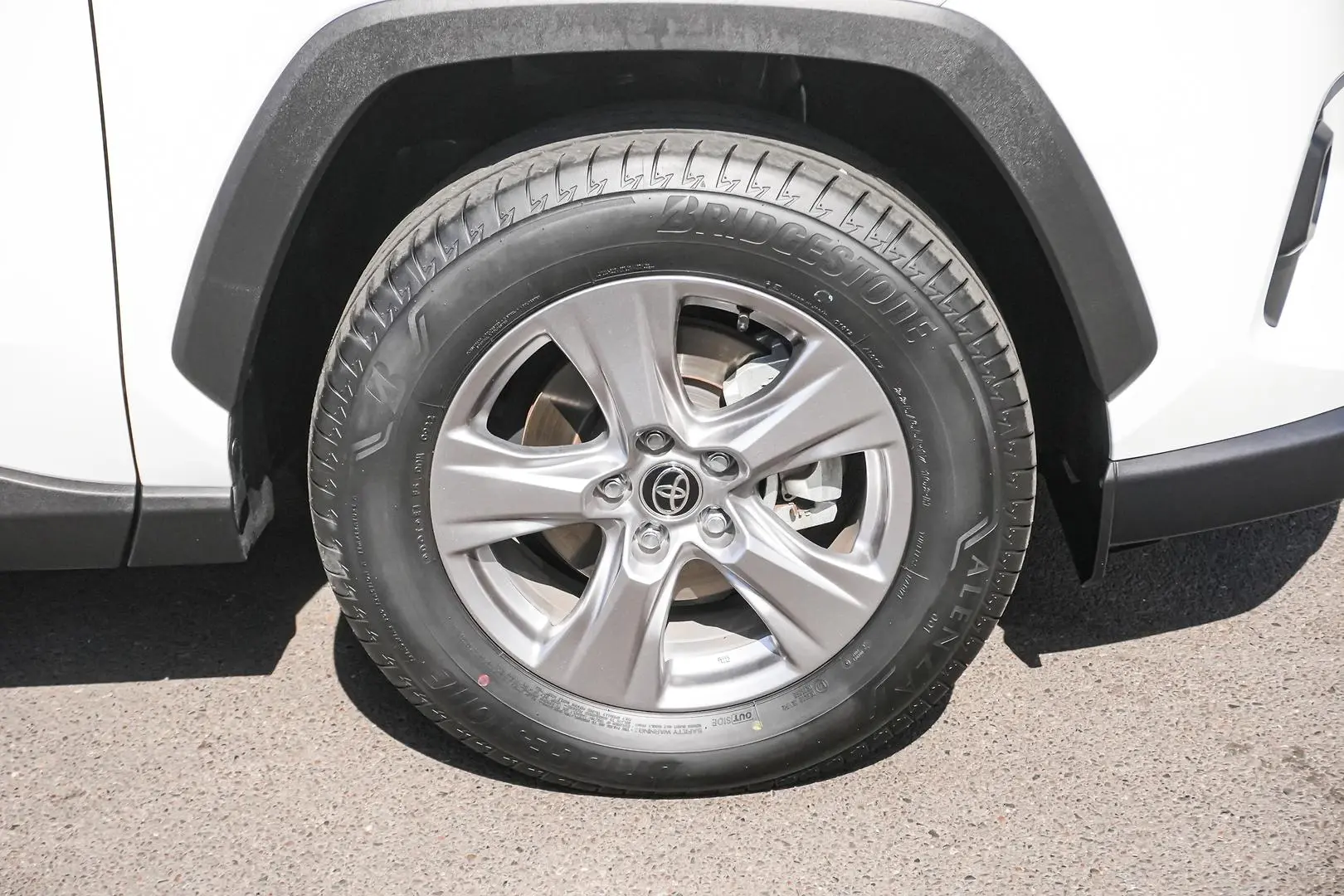 2022 Toyota RAV4 Gallery Image 11