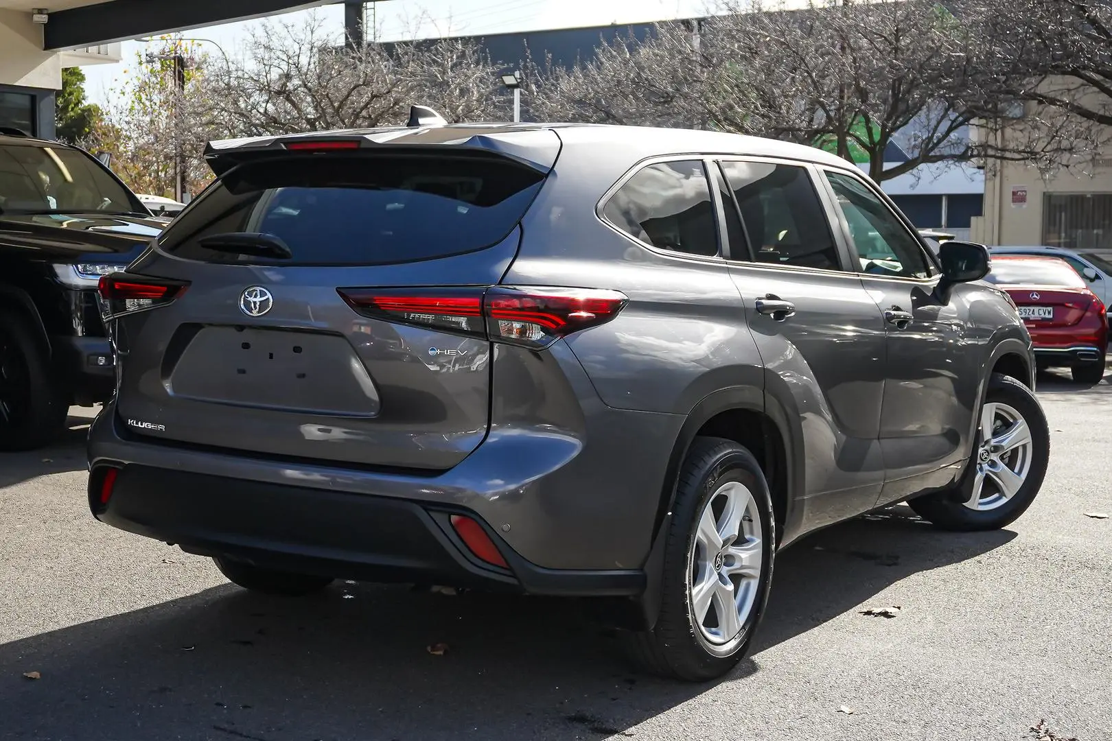 2024 Toyota Kluger Gallery Image 3