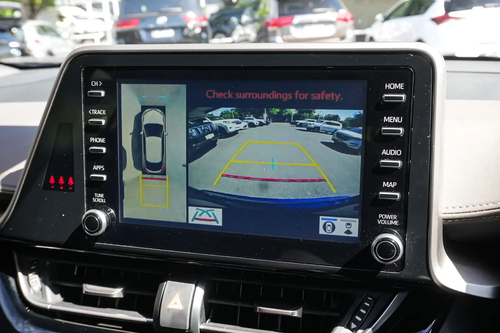 2023 Toyota C-HR Gallery Image 24