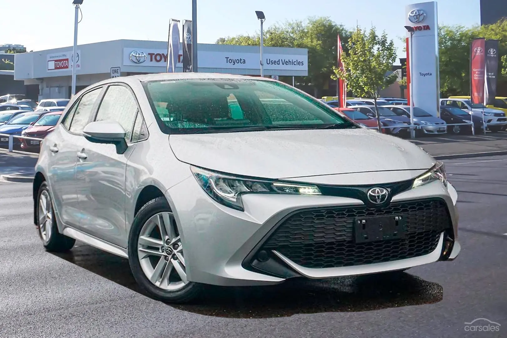 2020 Toyota Corolla Image 1