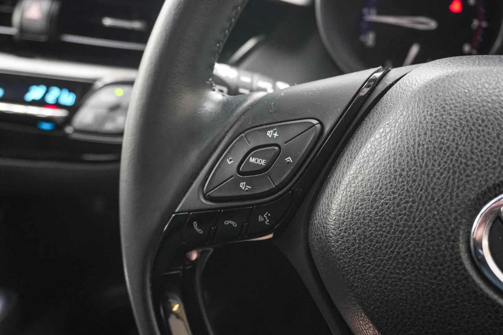 2021 Toyota C-HR Gallery Image 20
