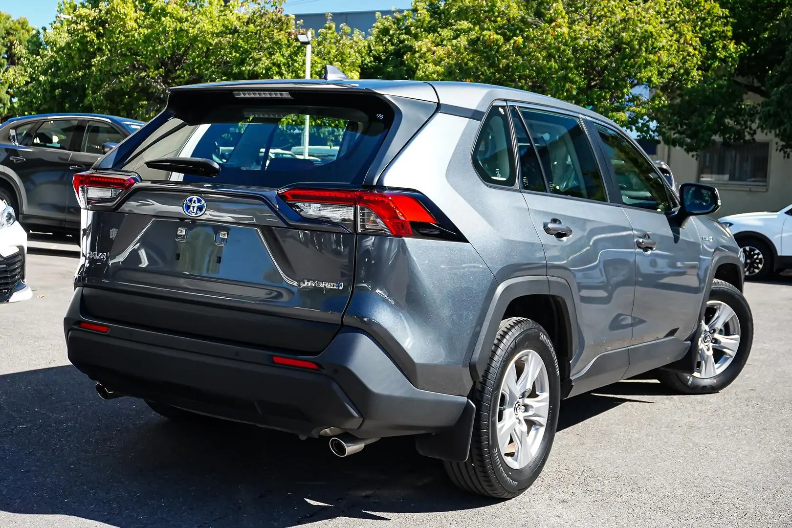 2022 Toyota RAV4 Gallery Image 3