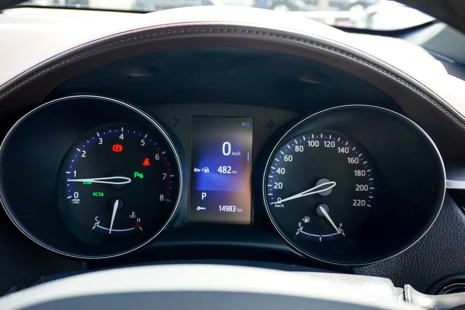 2019 Toyota C-HR Gallery Image 19