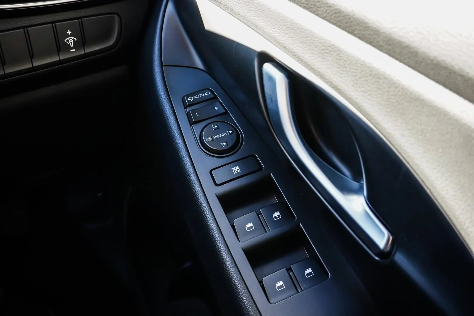 2017 Hyundai i30 Gallery Image 21