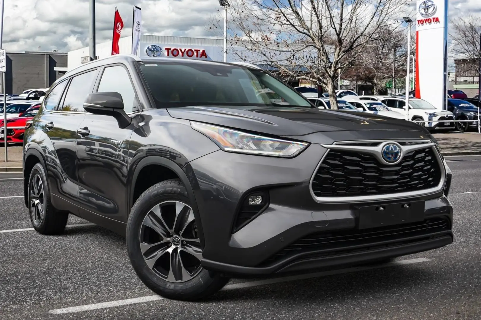 2023 Toyota Kluger Gallery Image 1