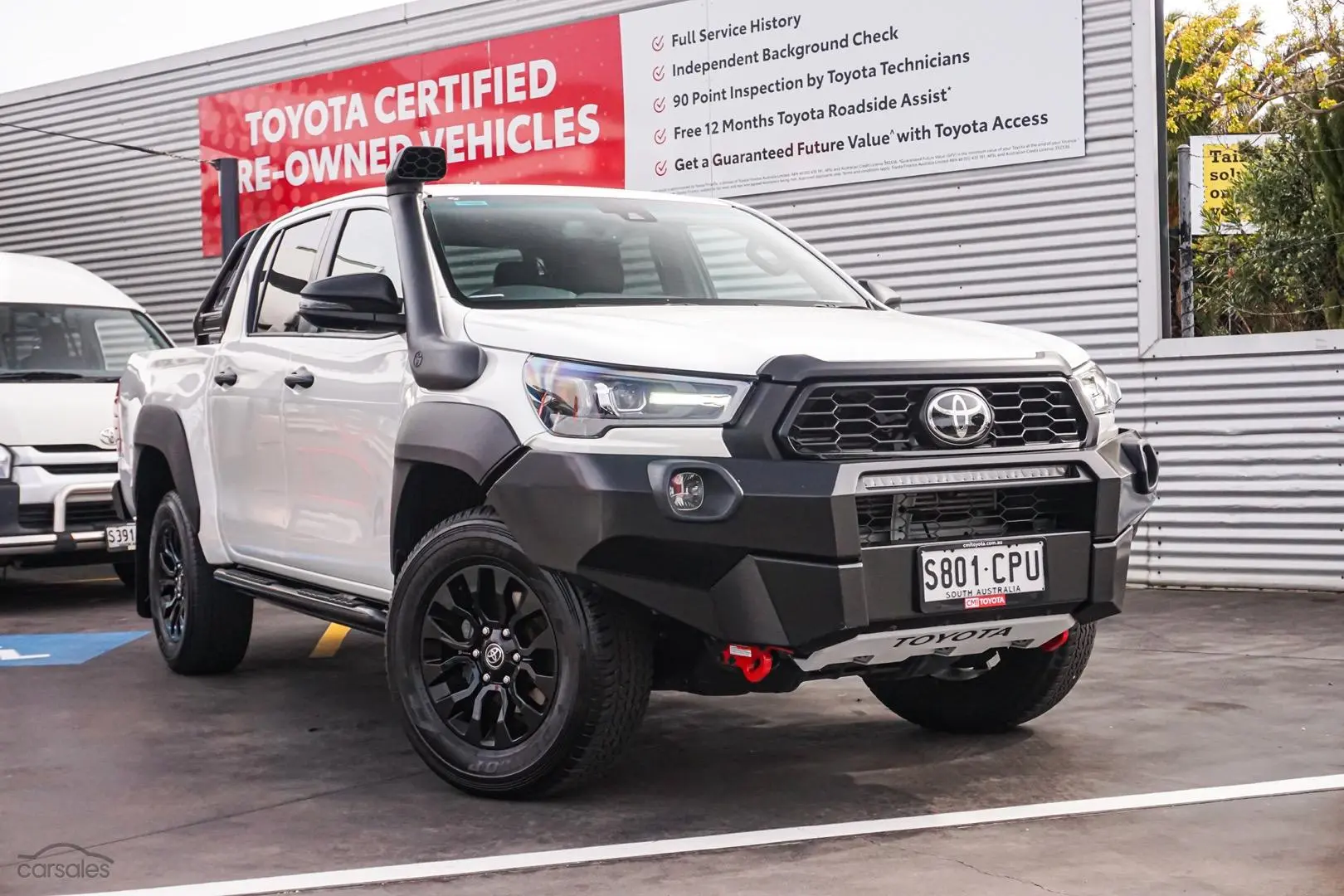 2022 Toyota Hilux Image 1