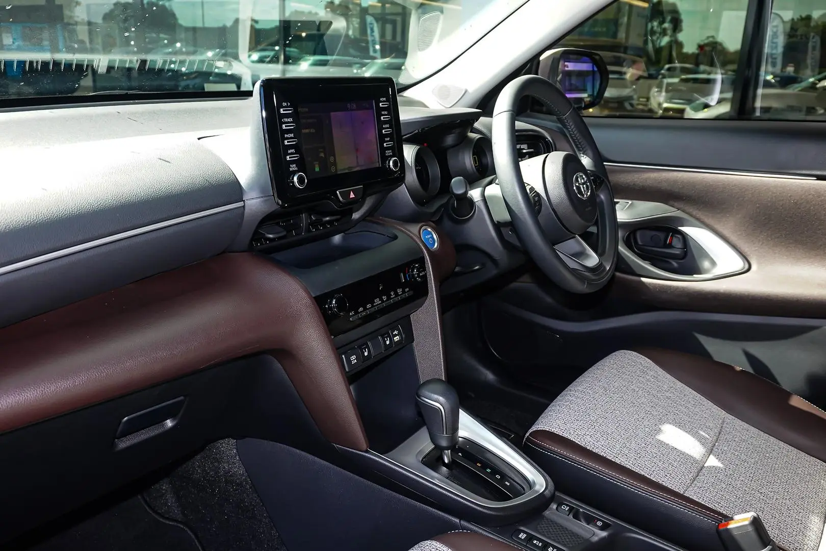 2022 Toyota Yaris Cross Gallery Image 11