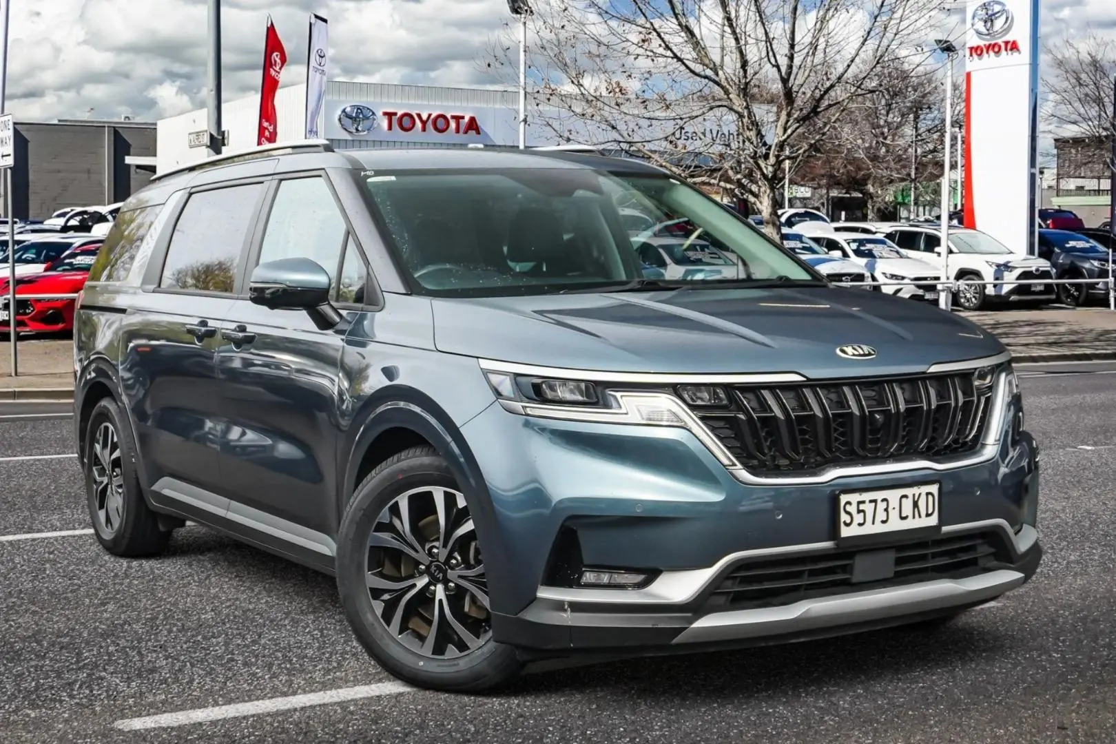 2021 Kia Carnival Image