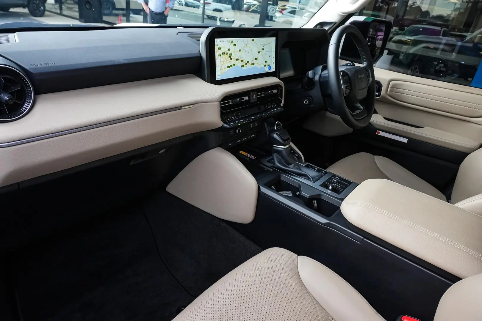 2025 Toyota Landcruiser Prado Gallery Image 10