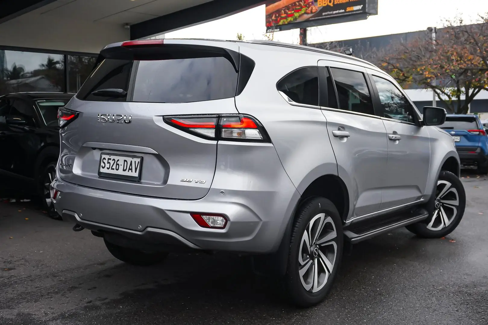 2022 Isuzu MU-X Gallery Image 3