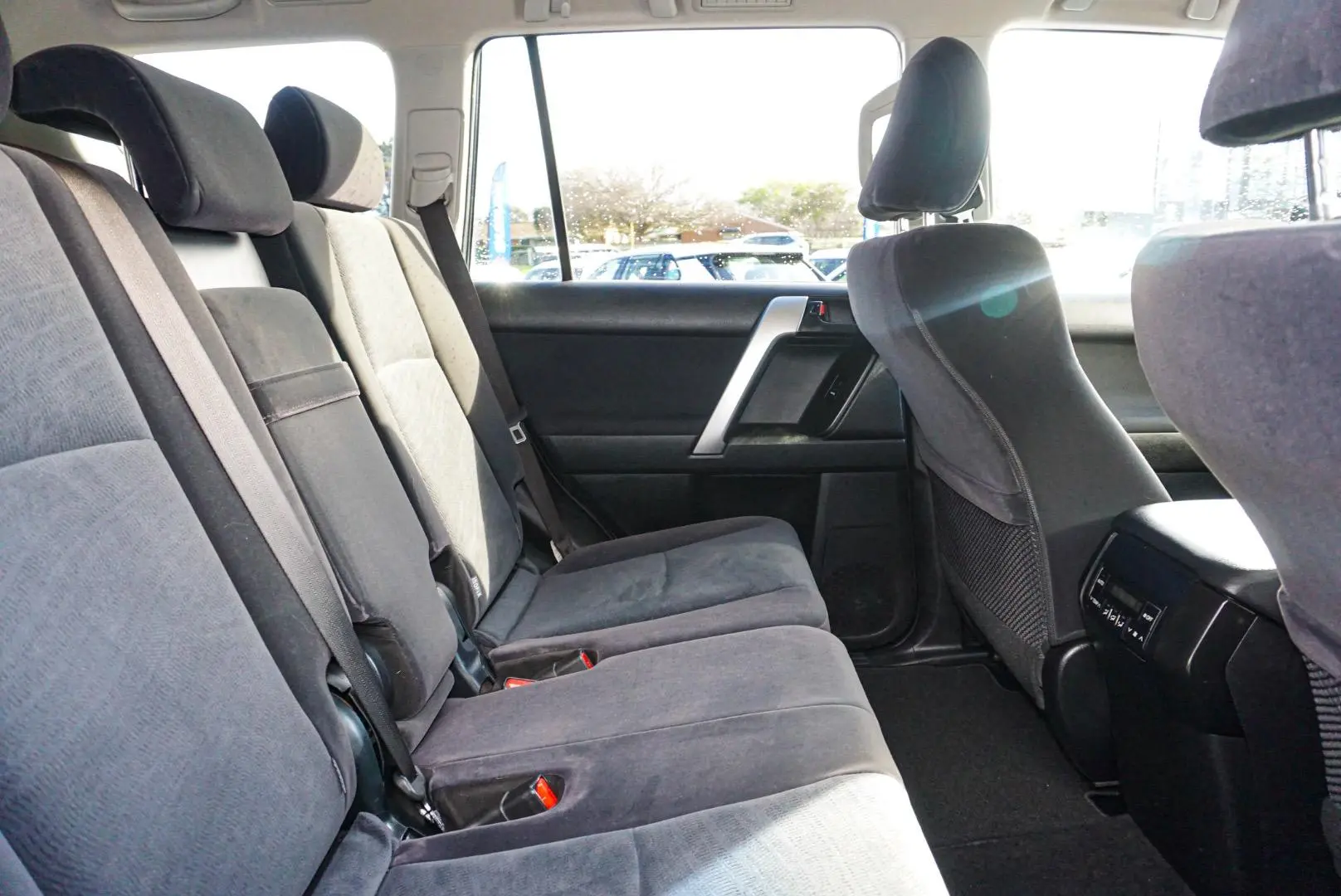 2021 Toyota Landcruiser Prado Gallery Image 9