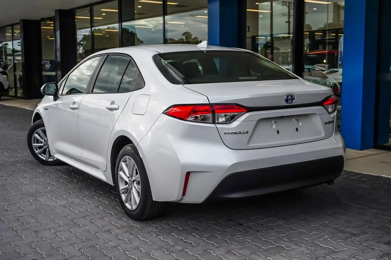 2023 Toyota Corolla Gallery Image 3