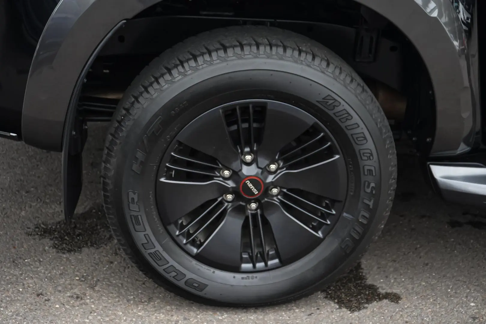 2022 Isuzu D-MAX Gallery Image 18