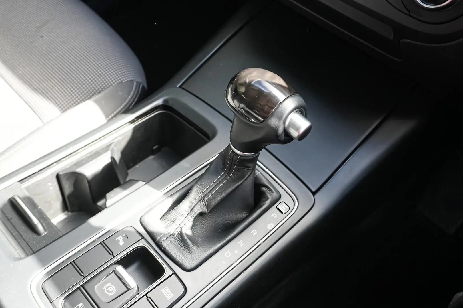 2016 Kia Sorento Gallery Image 17