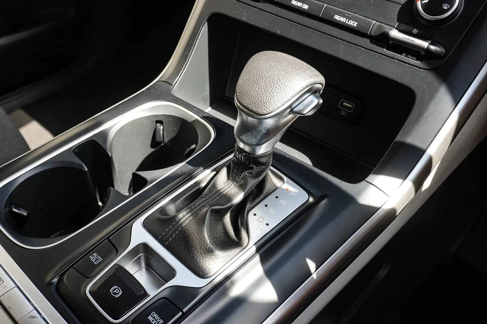 2022 Kia Carnival Gallery Image 18