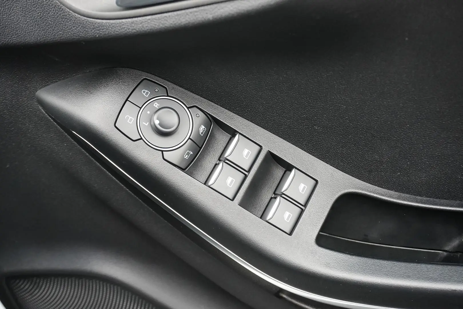 2023 Ford Puma Gallery Image 18