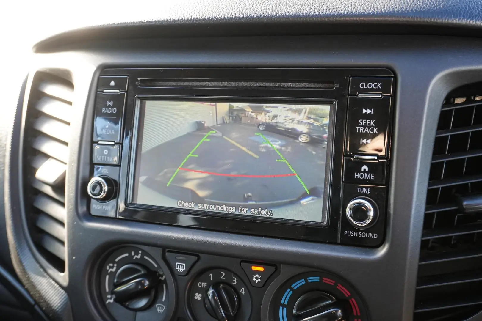 2020 Mitsubishi Triton Gallery Image 23