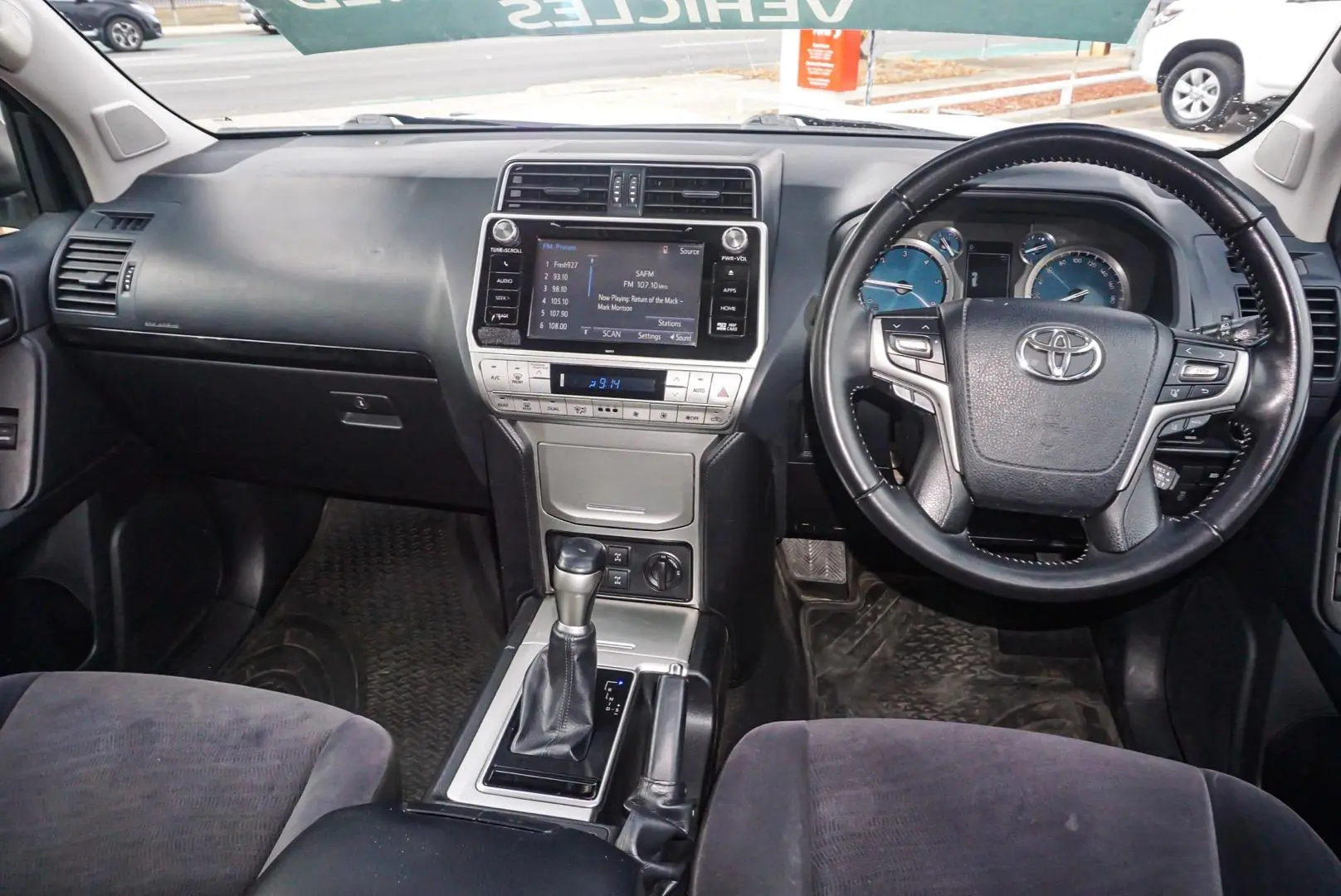 2018 Toyota Landcruiser Prado Gallery Image 8