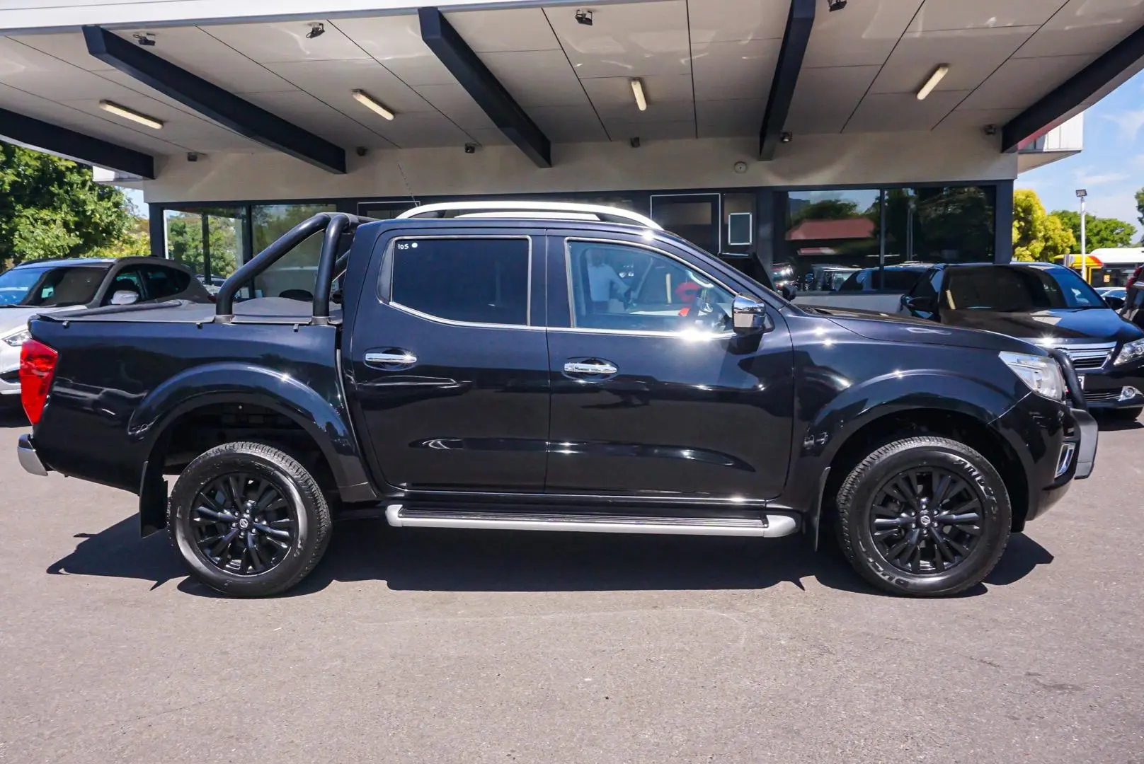 2018 Nissan Navara Gallery Image 4