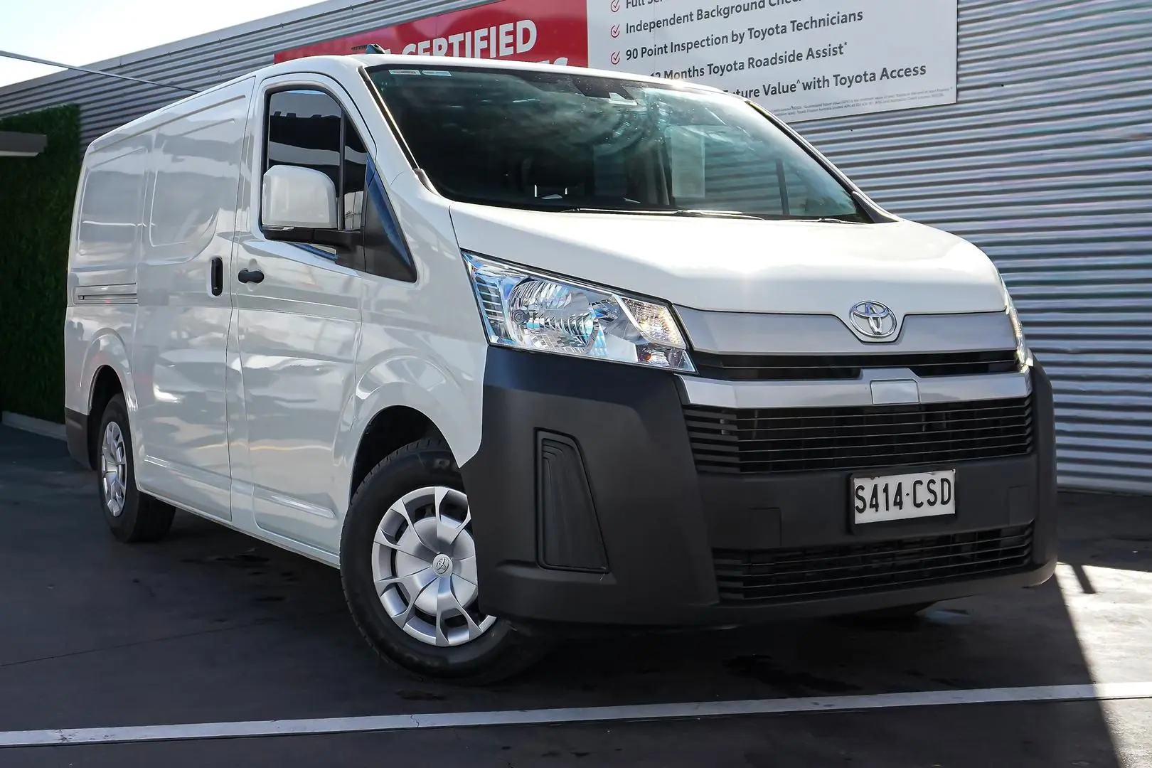 2020 Toyota Hiace Gallery Image 2