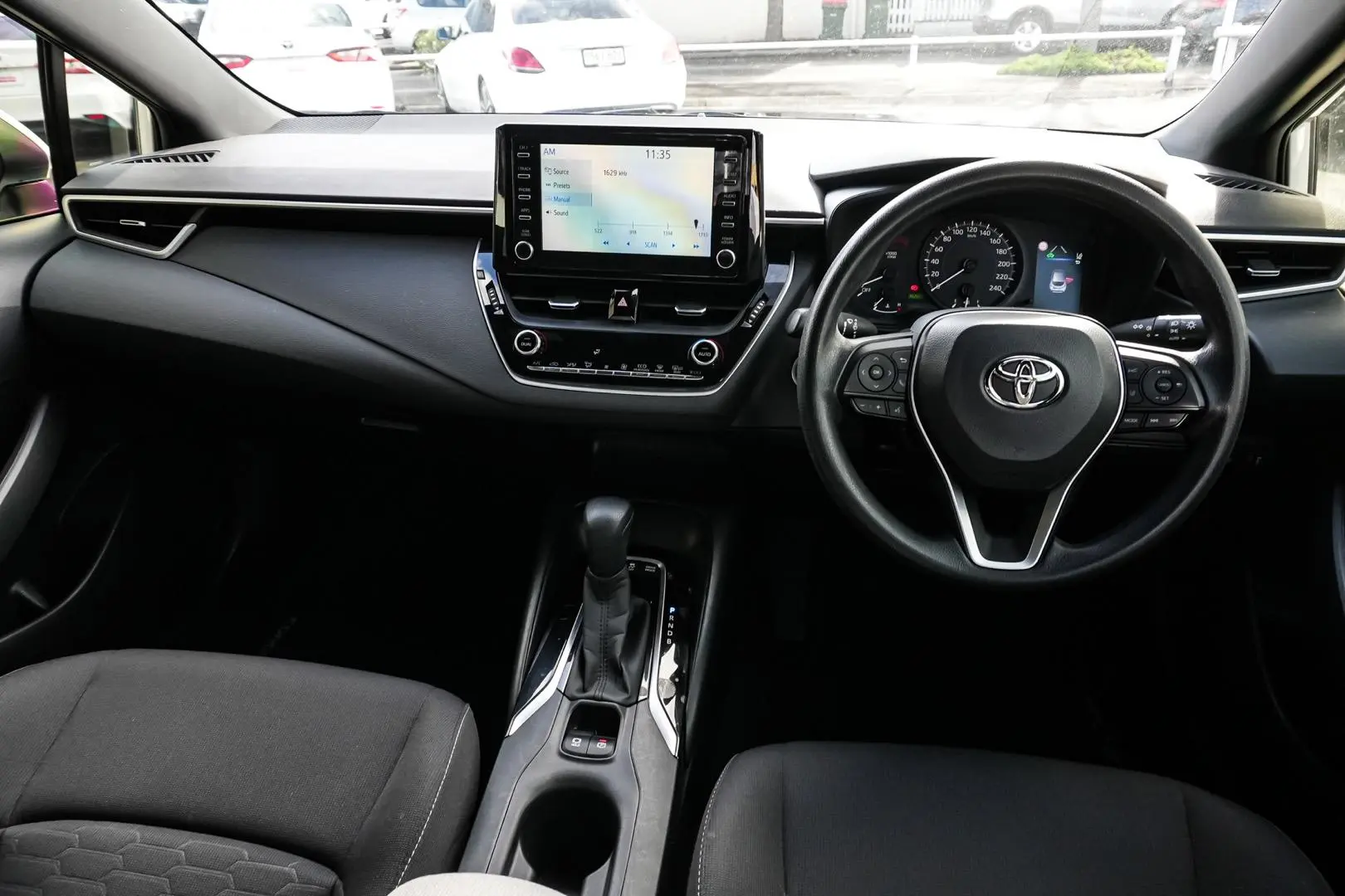 2022 Toyota Corolla Gallery Image 9