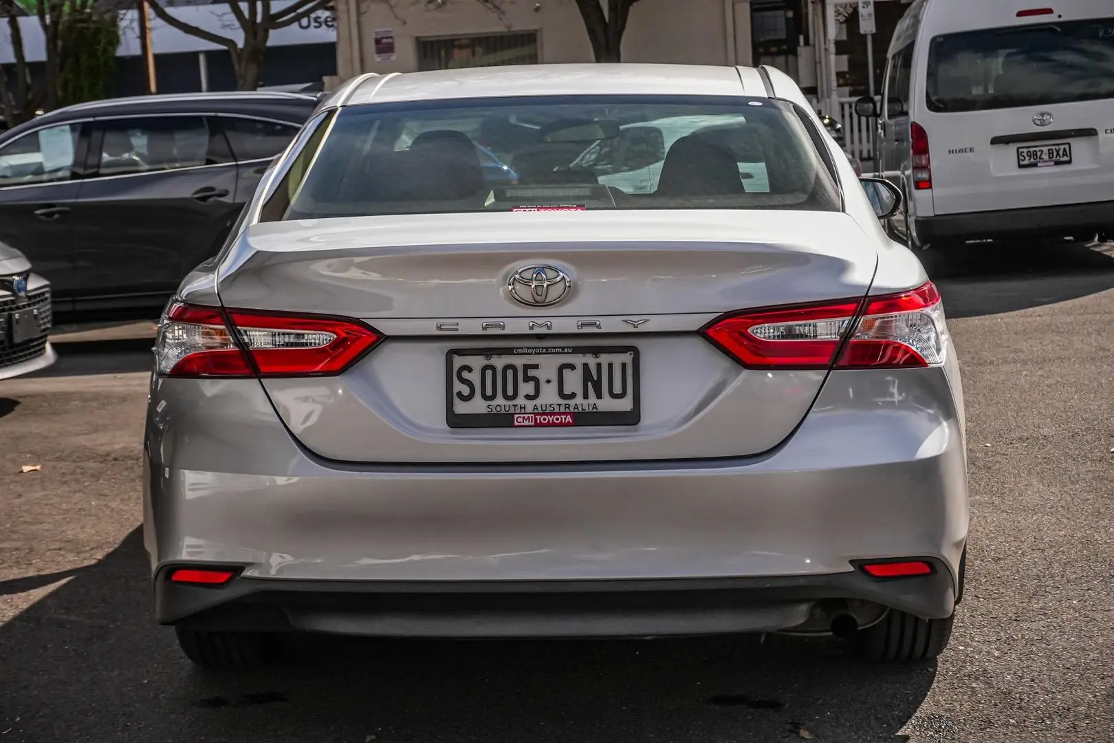 2018 Toyota Camry Gallery Image 6