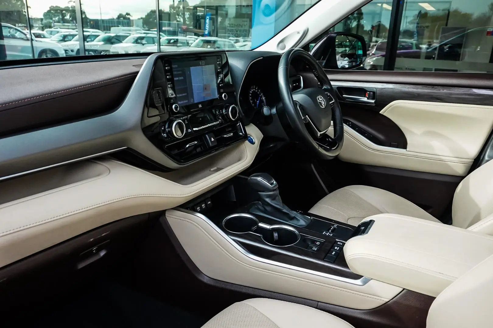 2021 Toyota Kluger Gallery Image 12