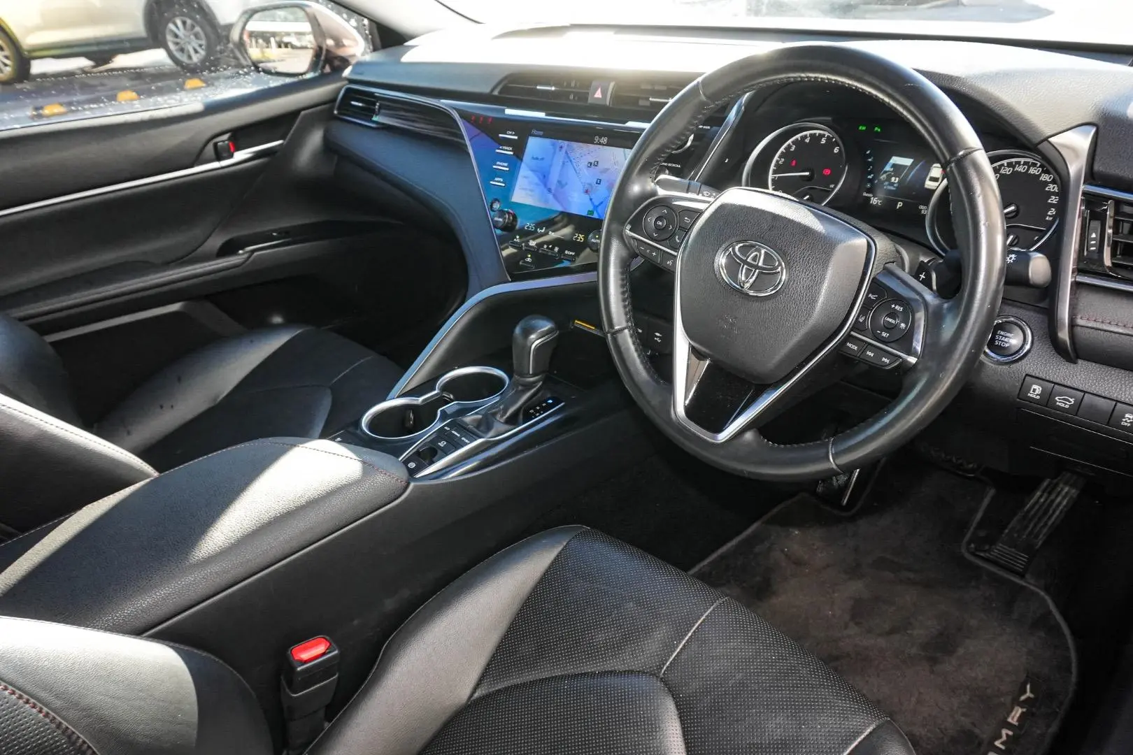 2019 Toyota Camry Gallery Image 7