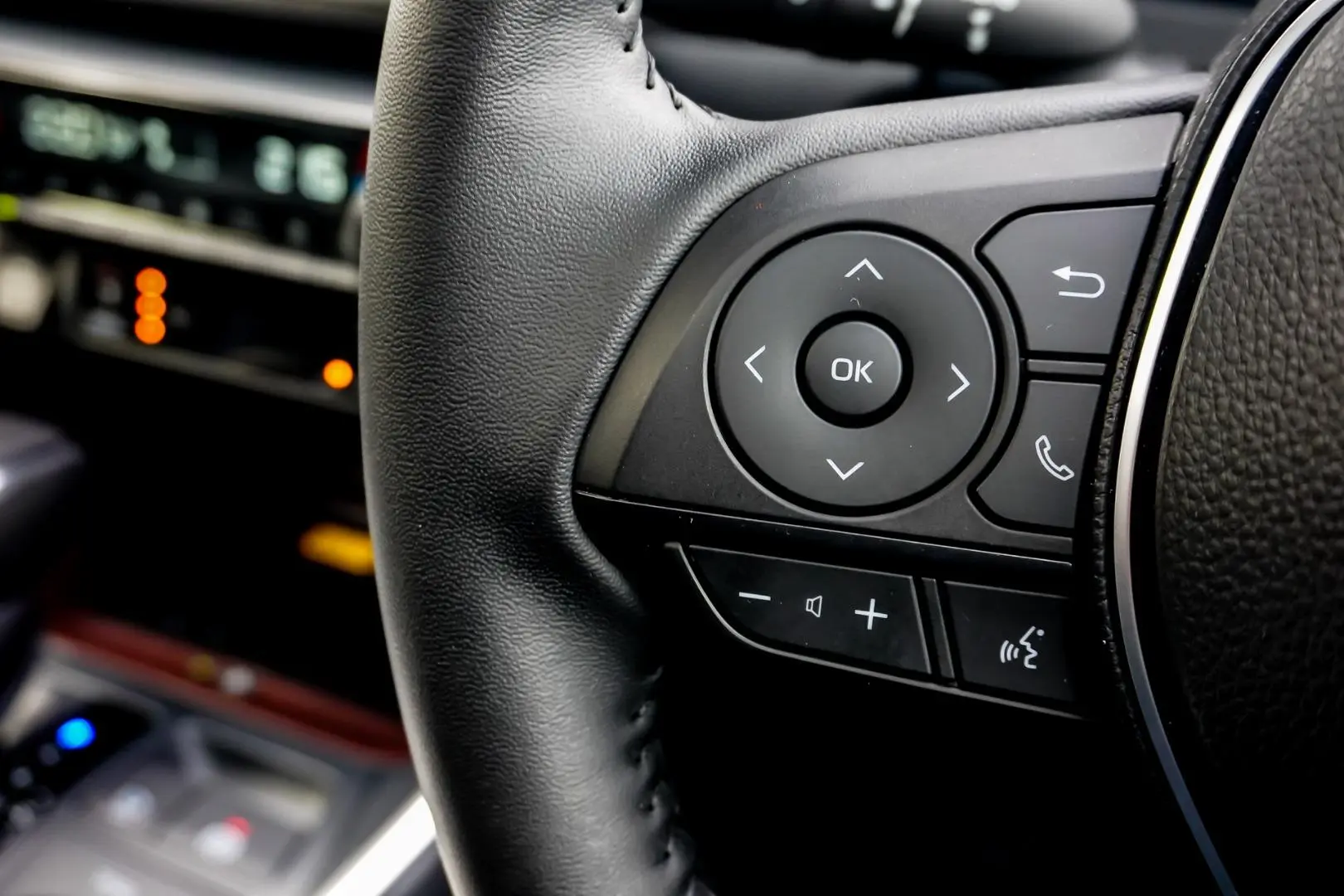 2025 Toyota RAV4 Gallery Image 20
