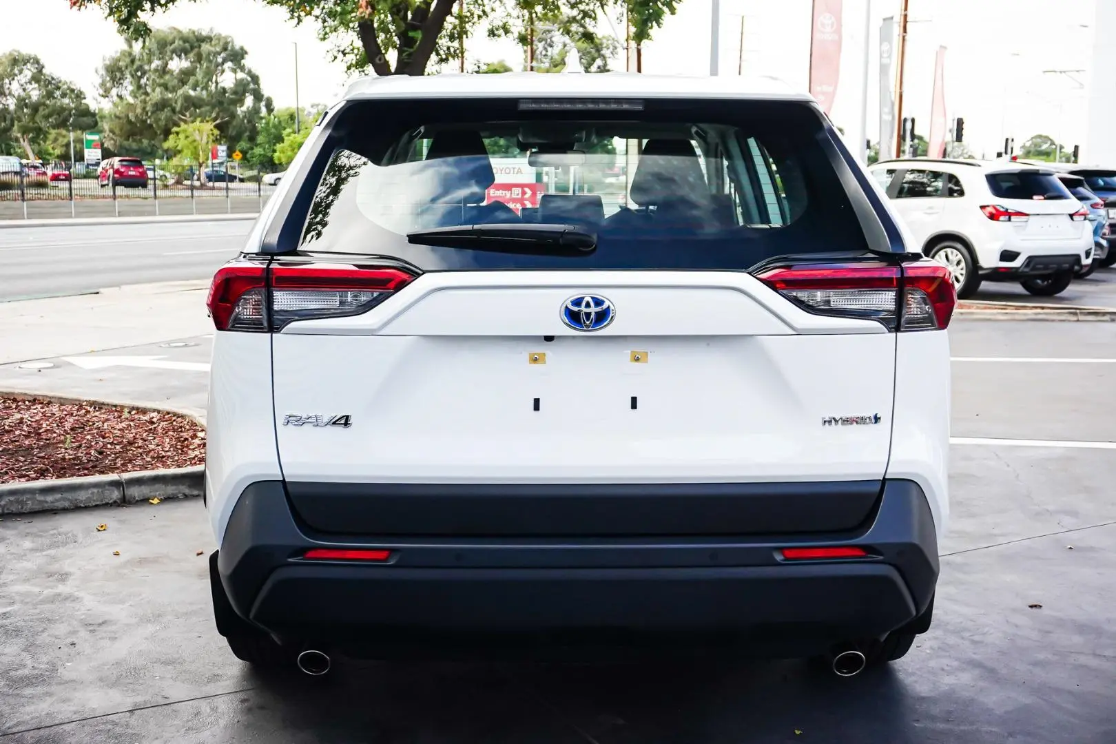 2022 Toyota RAV4 Gallery Image 6