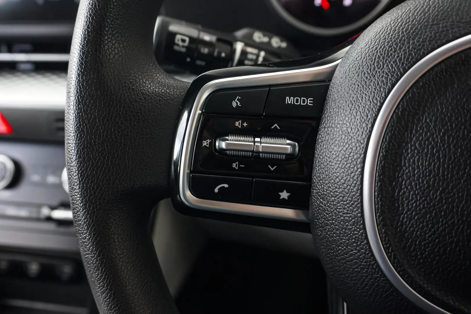2022 Kia Carnival Gallery Image 20