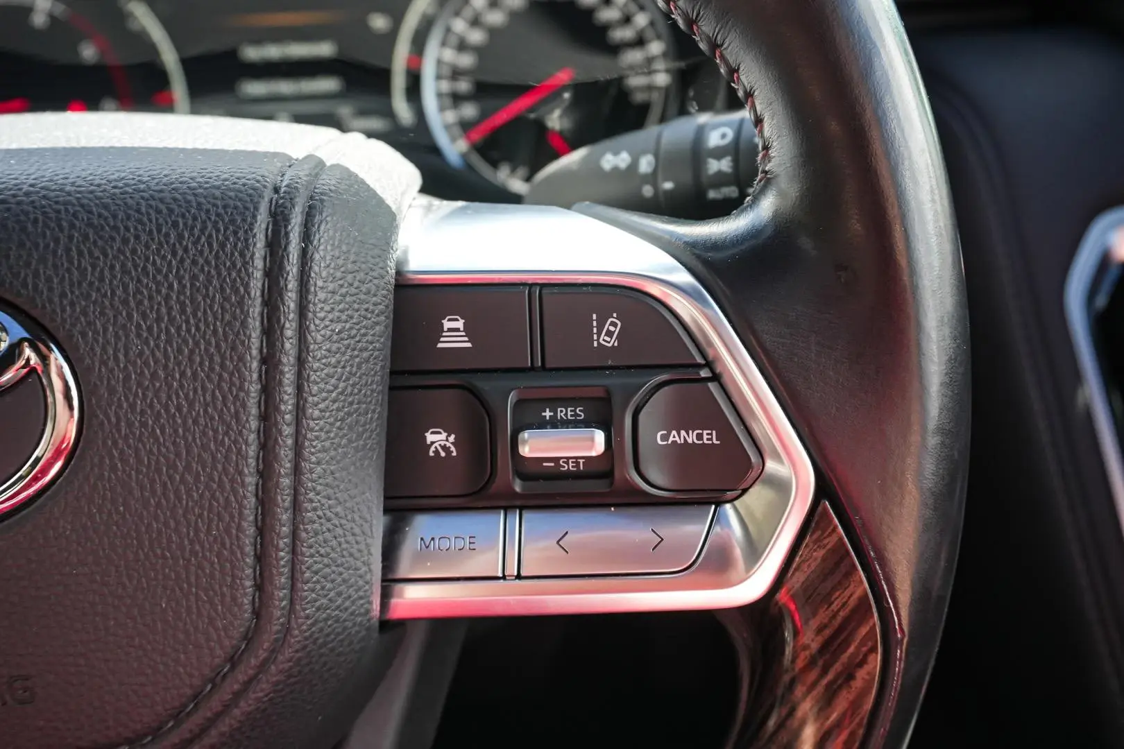 2022 Toyota Landcruiser Gallery Image 20