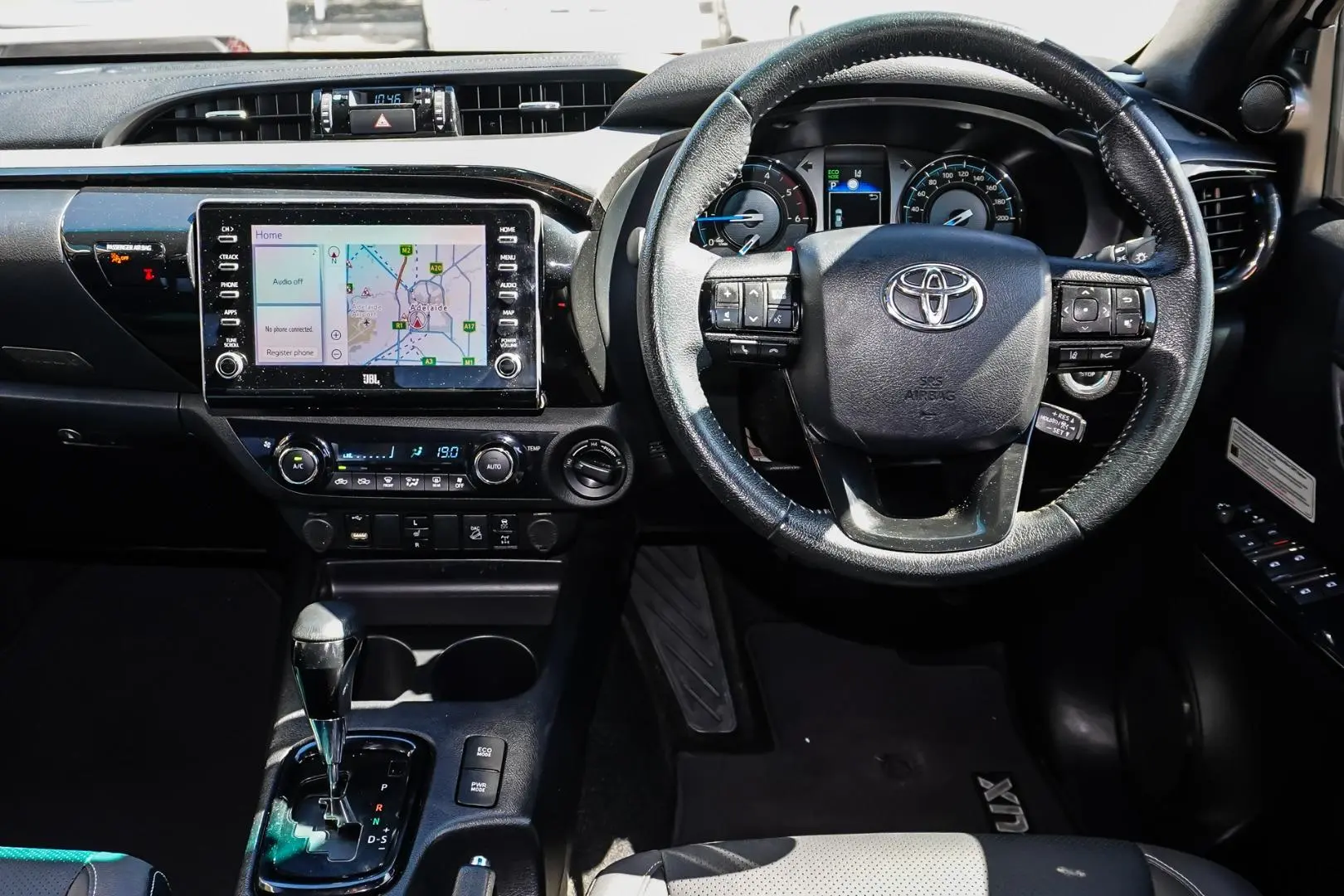 2021 Toyota Hilux Gallery Image 9