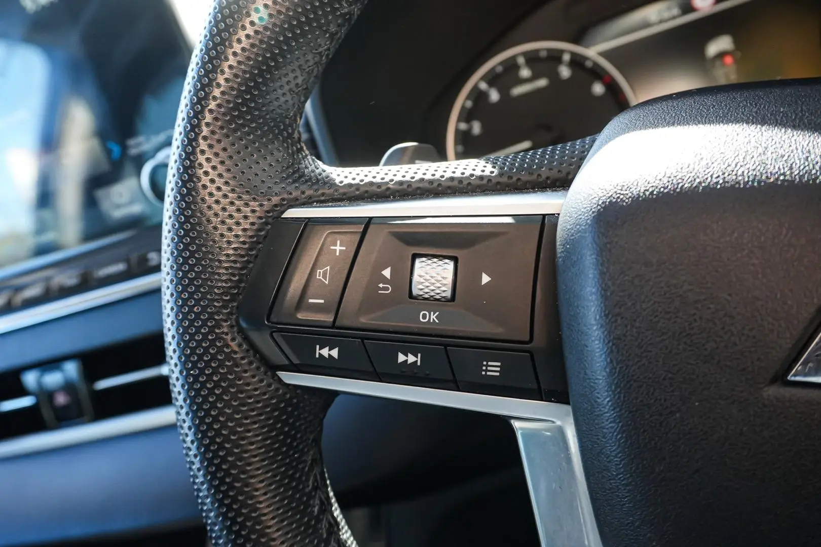 2022 Mitsubishi Outlander Gallery Image 19