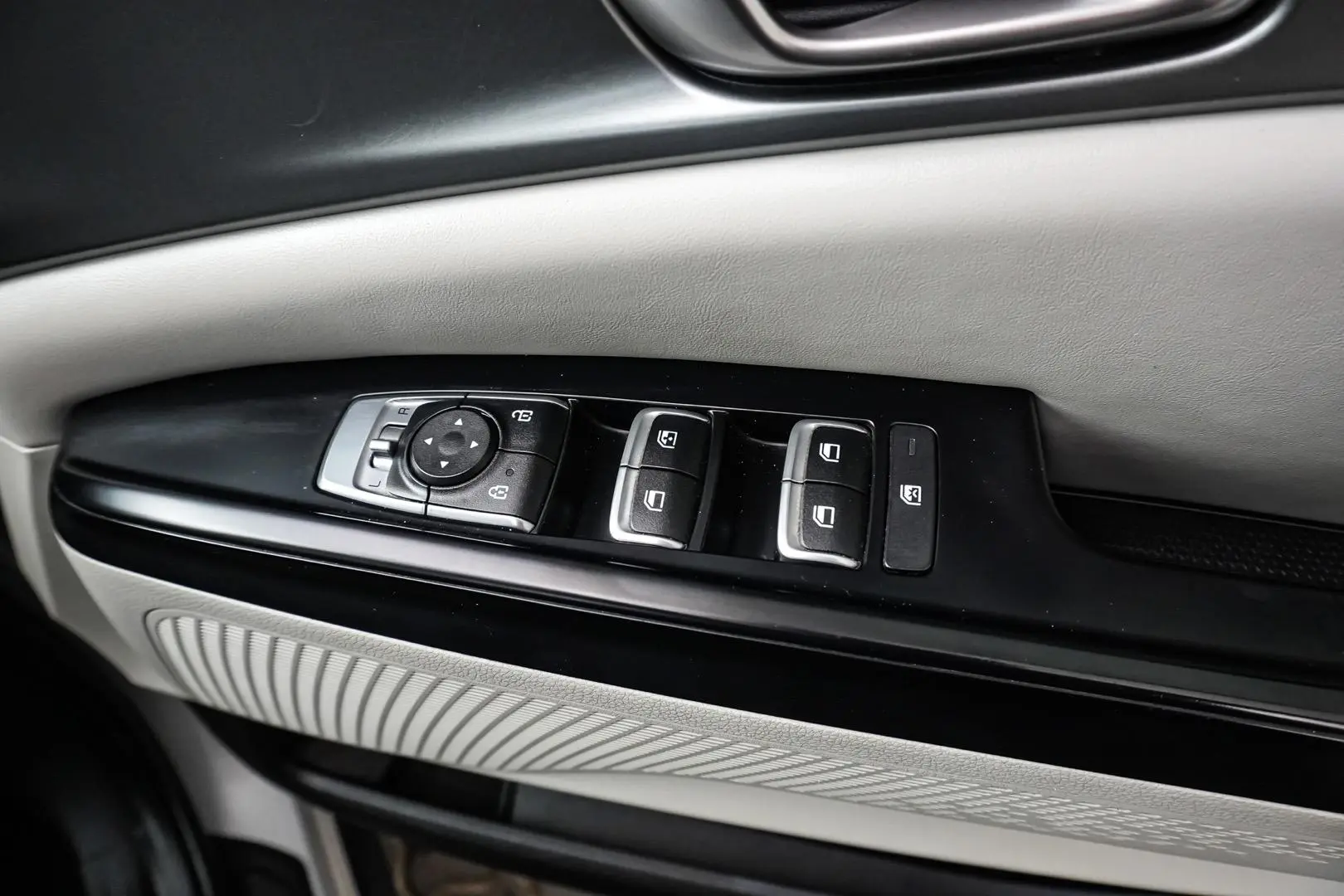 2022 Kia Carnival Gallery Image 16