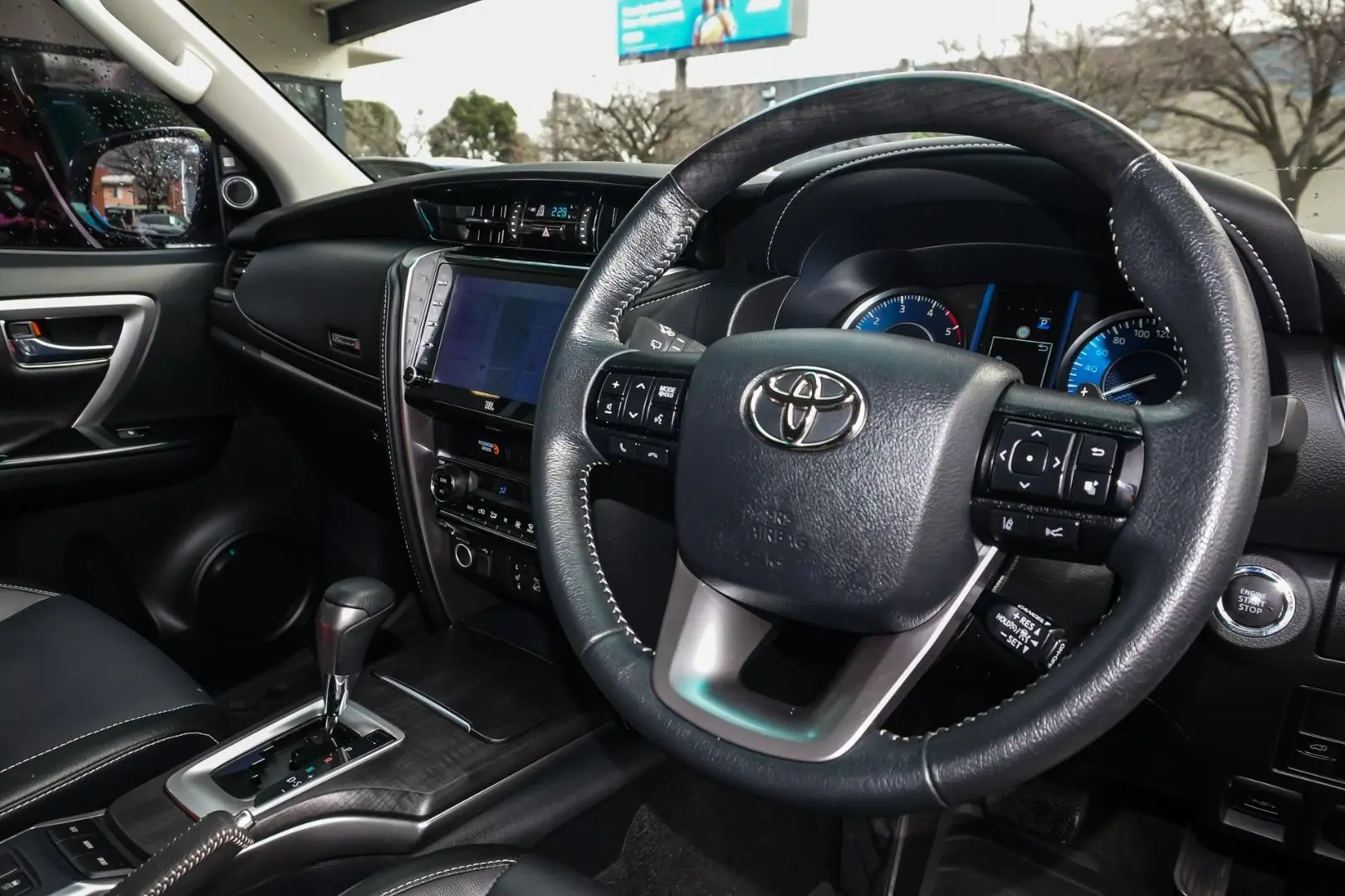 2022 Toyota Fortuner Gallery Image 6