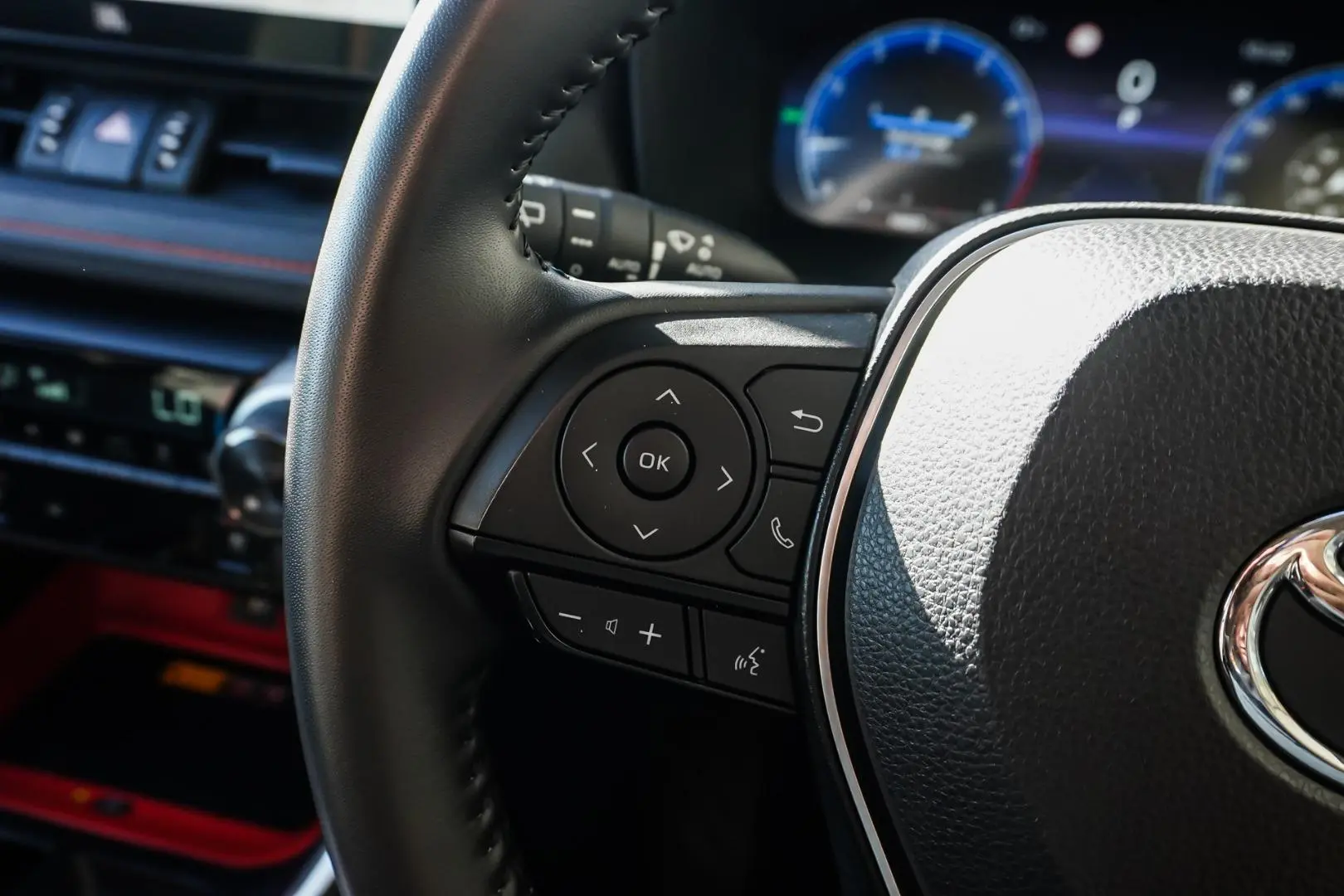 2023 Toyota RAV4 Gallery Image 21