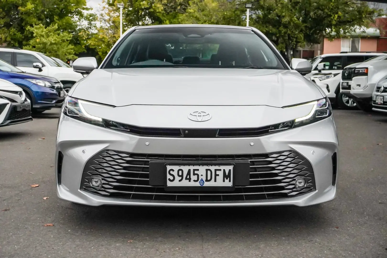 2025 Toyota Camry Gallery Image 4