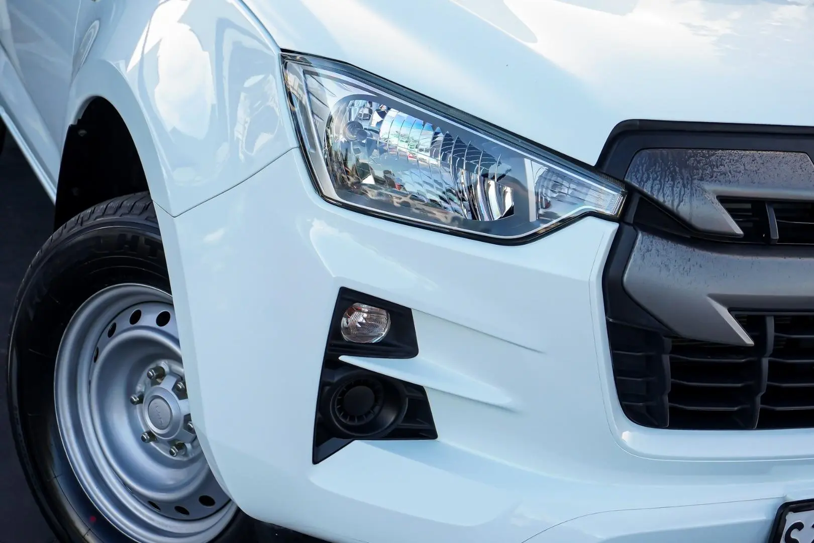 2021 Isuzu D-MAX Gallery Image 7