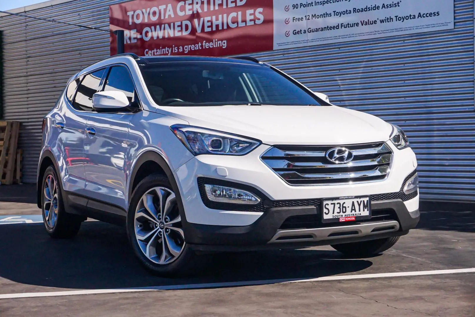 2013 Hyundai Santa Fe Gallery Image 1