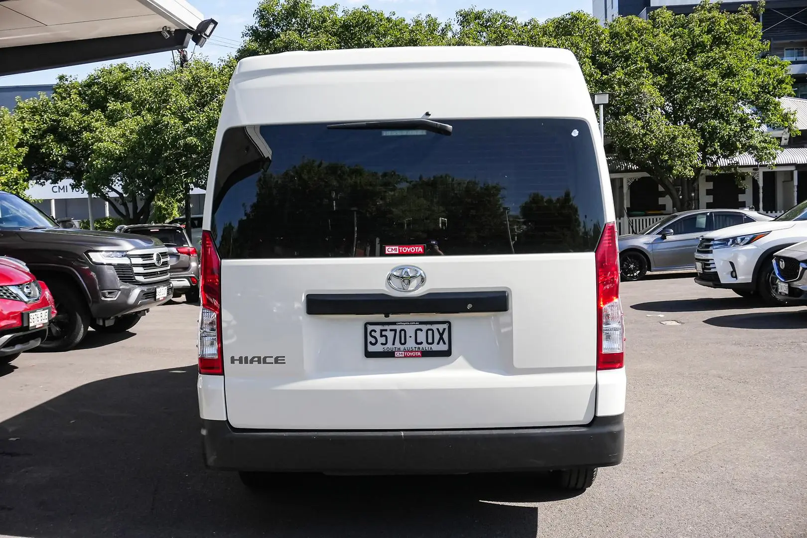 2022 Toyota Hiace Gallery Image 6