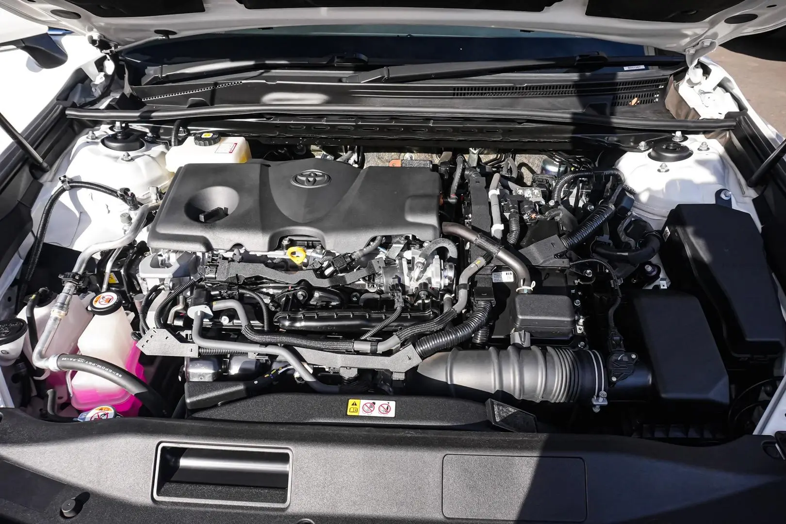 2022 Toyota Camry Gallery Image 25