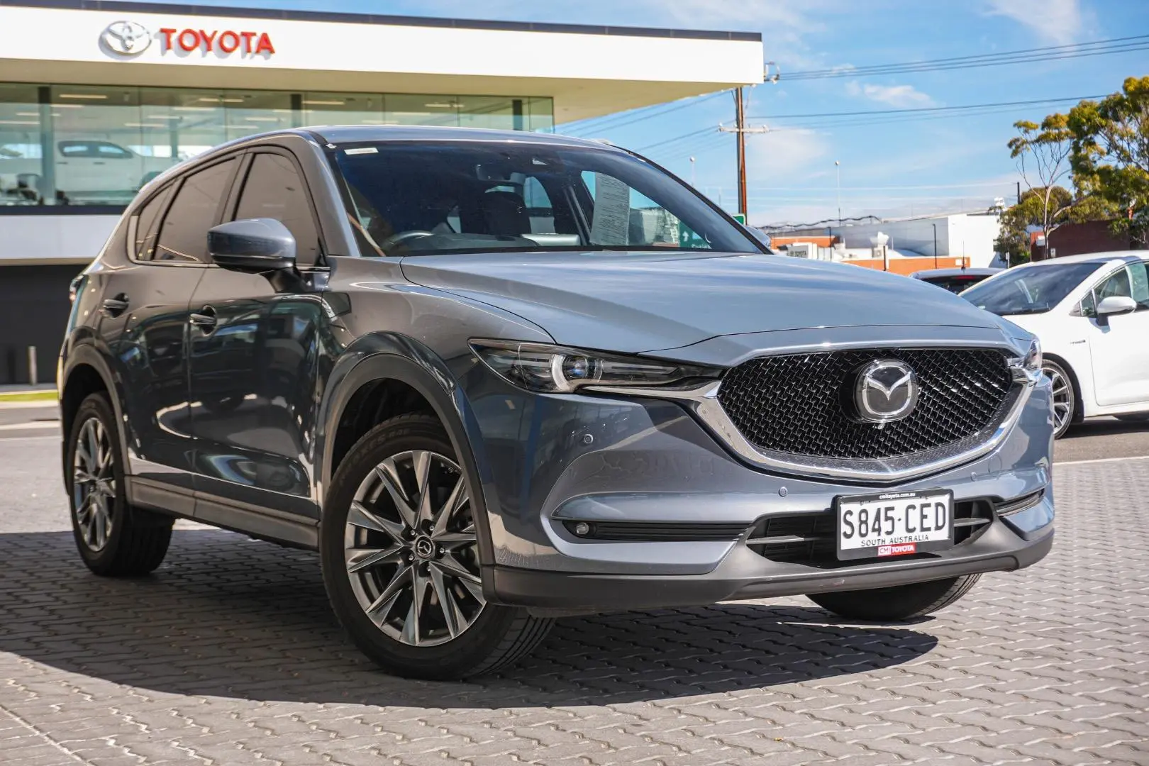 2020 Mazda CX-5 Gallery Image 2