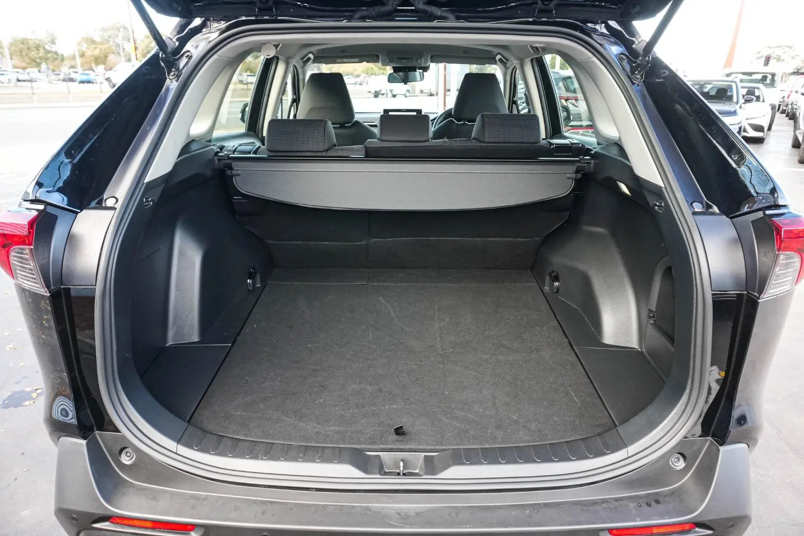 2022 Toyota RAV4 Gallery Image 14