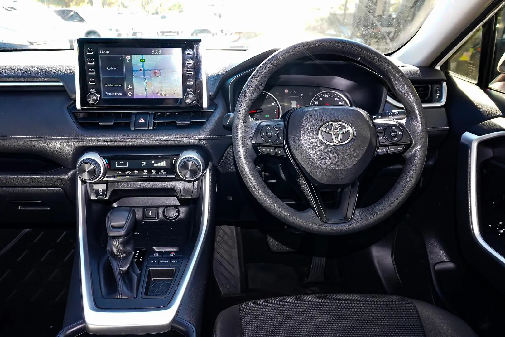 2020 Toyota RAV4 Gallery Image 8